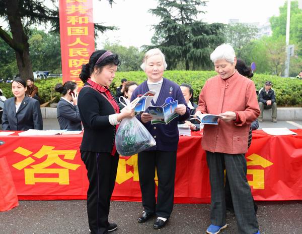 湖南鴻舜人防工程有限公司,益陽生產(chǎn)安裝人防工程防護(hù)防化設(shè)備 湖南鴻舜人防工程有限公司,益陽生產(chǎn)安裝人防工程防護(hù)防化設(shè)備